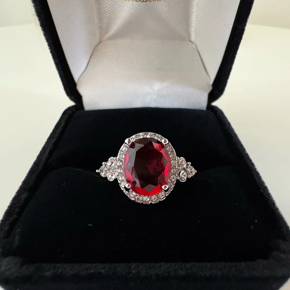 Glamorous Red Oval Crystal Halo Ring – Silver Tone Costume Jewelry Size 7